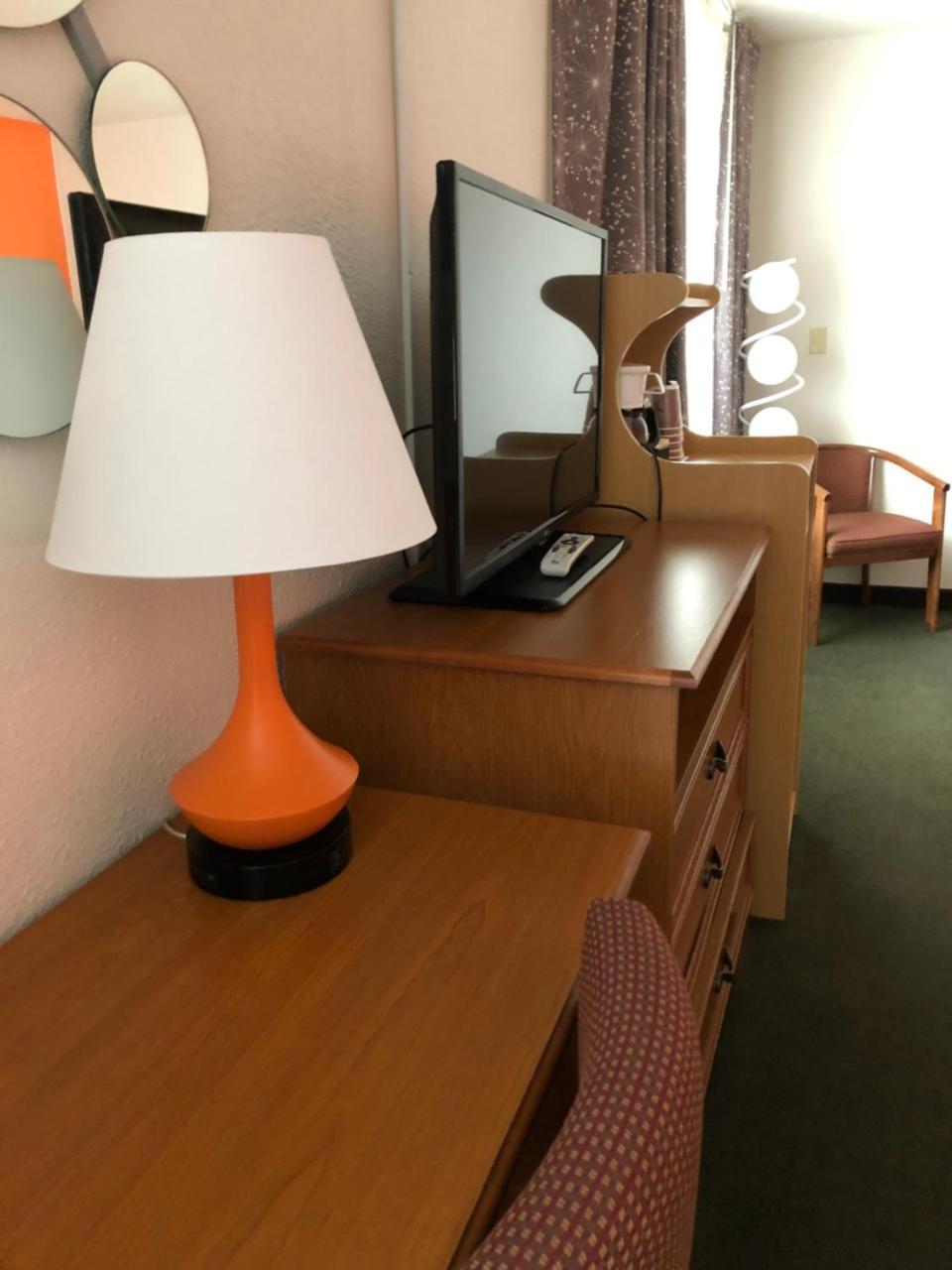 Howard Johnson By Wyndham סאלם מראה חיצוני תמונה